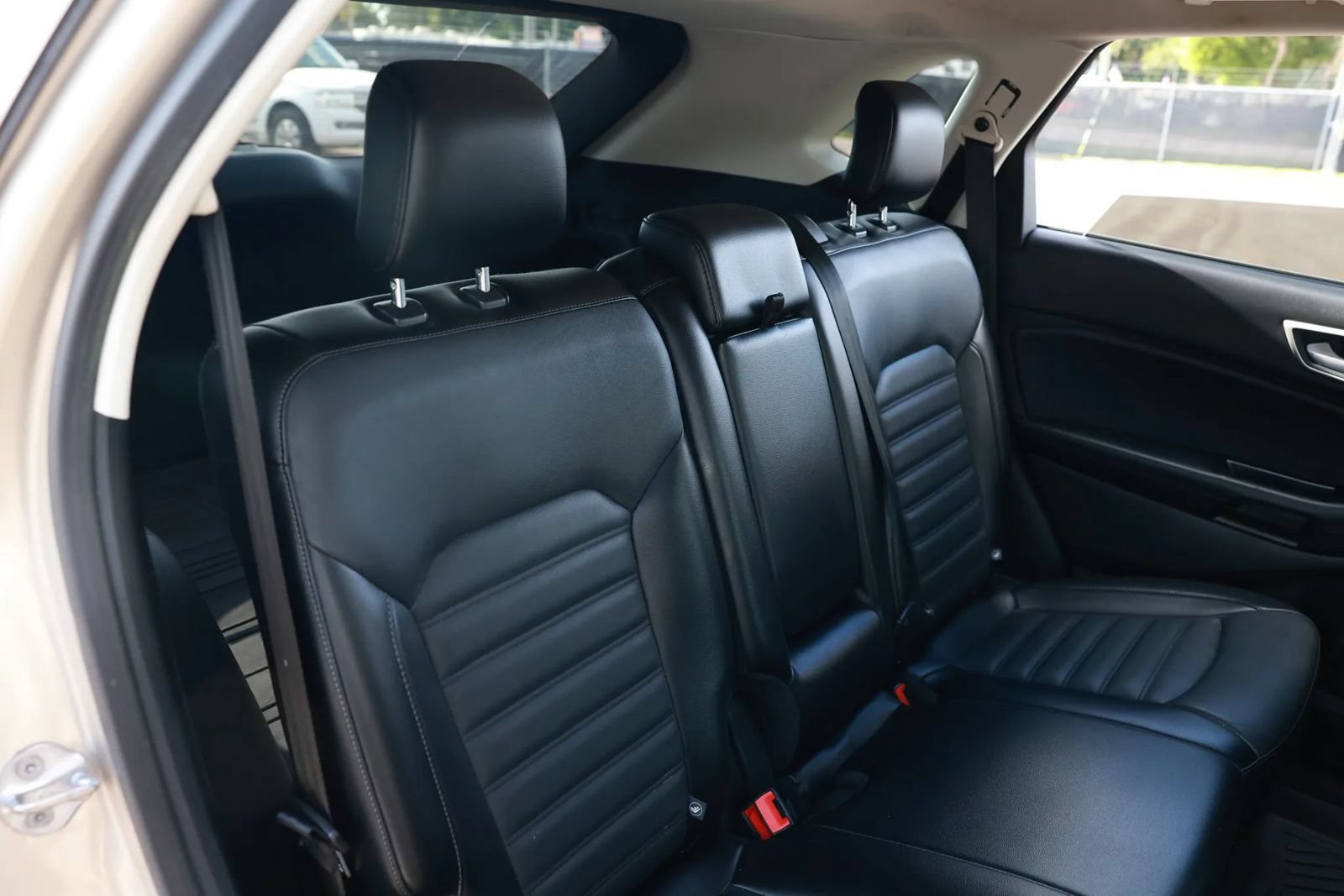 Used 2018 Ford Edge SEL w/ Equipment Group 201A FWD image 24