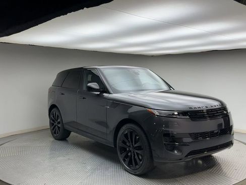 New 2026 Land Rover Range Rover Sport SE image 8