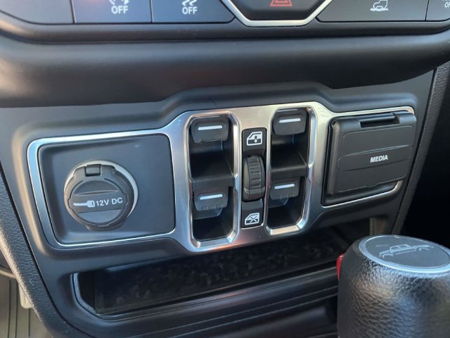 Used 2021 Jeep Gladiator Sport AWD/4WD image 27
