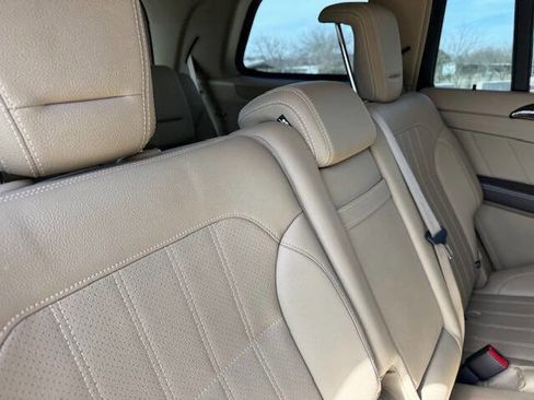 Used 2016 Mercedes-Benz GL 450 4MATIC image 26