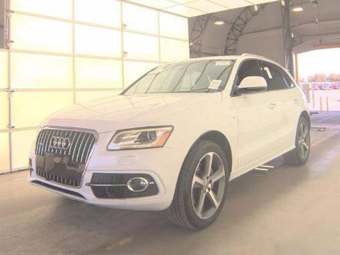 Used 2017 Audi Q5 3.0T Premium Plus w/ Technology Package image 1