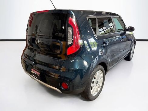 Used 2018 Kia Soul + FWD image 6