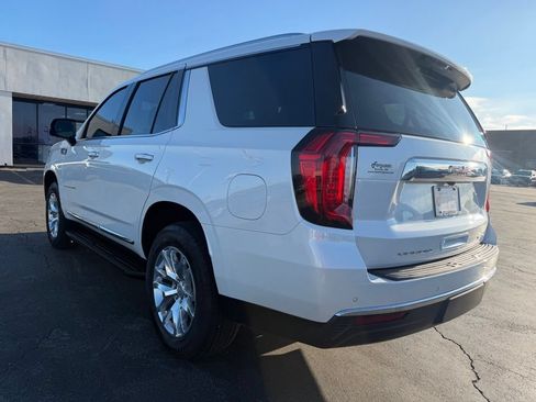 Used 2023 GMC Yukon SLT w/ SLT Luxury Package AWD/4WD image 13