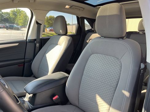 Used 2022 Ford Escape SE w/ Convenience Package image 12