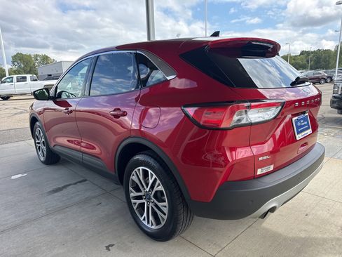 Certified 2022 Ford Escape SEL image 5