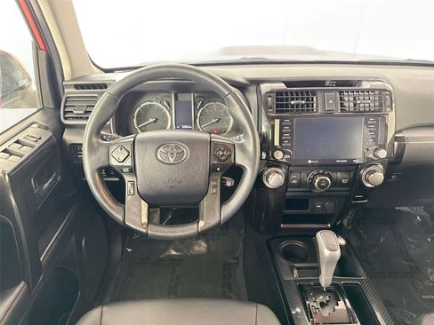 Certified 2024 Toyota 4Runner TRD Off-Road Premium AWD/4WD image 31