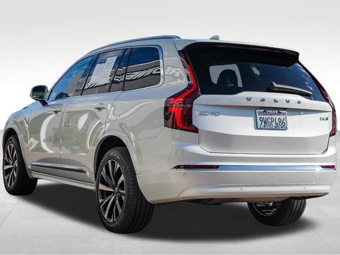 Certified 2026 Volvo XC90 B6 Core AWD/4WD image 7