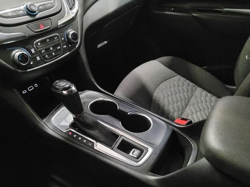 Used 2019 Chevrolet Equinox LT FWD image 26