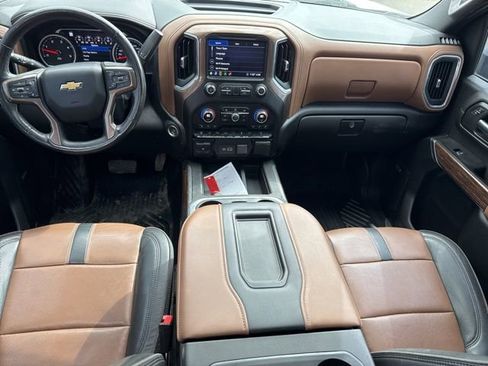 Used 2020 Chevrolet Silverado 2500 High Country AWD/4WD image 2