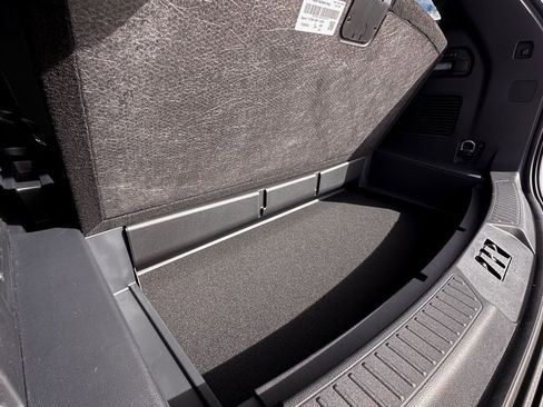 New 2026 Ford Explorer Platinum image 33