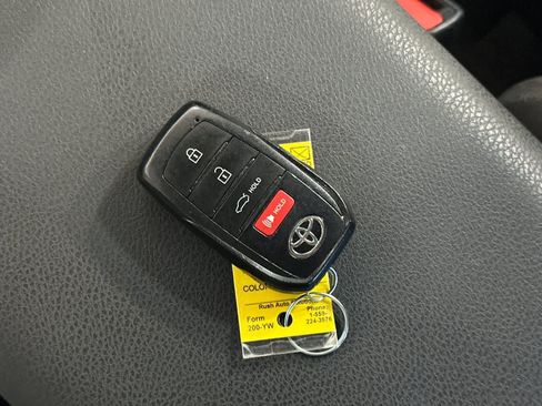 Used 2025 Toyota Camry LE FWD image 27