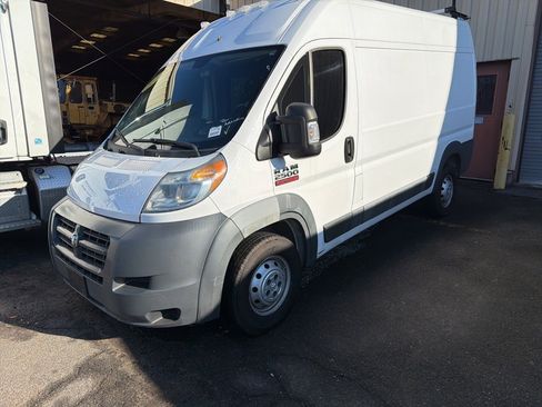 Used 2017 RAM ProMaster 2500 w/ Interior Convenience Group image 1