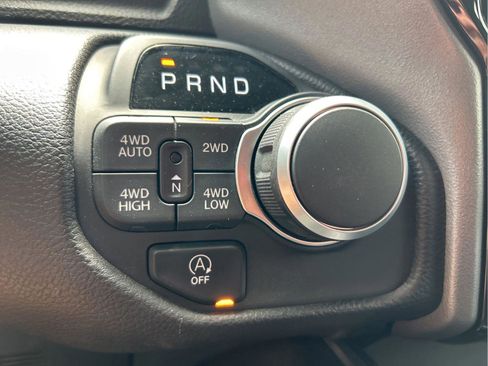 Used 2025 RAM 1500 Big Horn AWD/4WD image 33