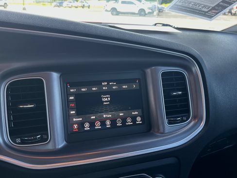 Used 2022 Dodge Charger SXT RWD image 10