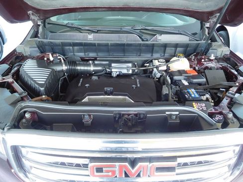 Used 2017 GMC Acadia SLE w/ LPO, Floor Liner Package AWD/4WD image 21