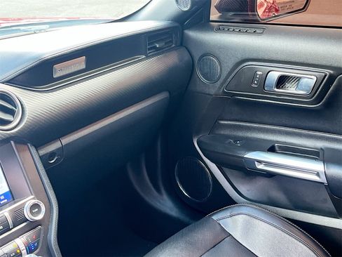 Used 2022 Ford Mustang GT Premium image 23