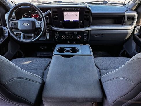 Used 2023 Ford F250 XL w/ FX4 Off-Road Package image 26