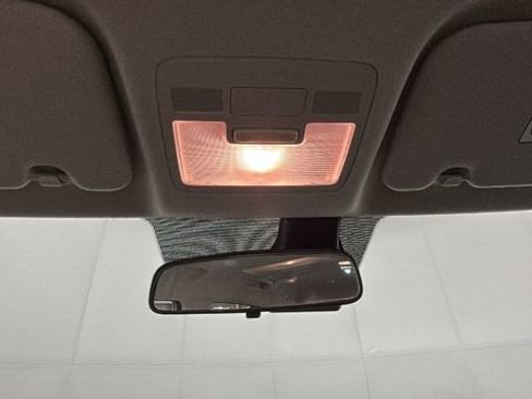 Certified 2026 Hyundai Venue SE FWD image 24