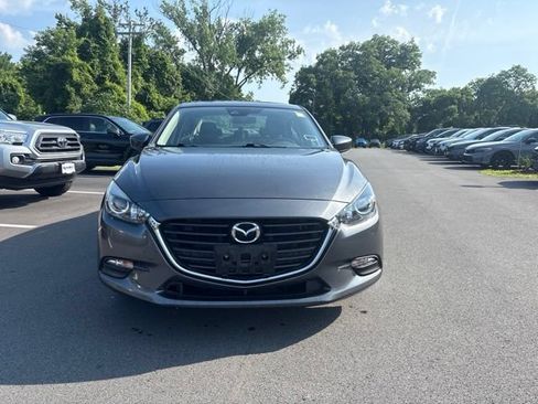 Used 2018 MAZDA MAZDA3 Sport FWD image 3