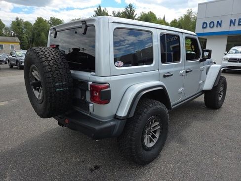 Used 2024 Jeep Wrangler Unlimited Rubicon 392 image 91