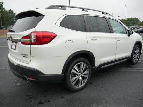 Used 2022 Subaru Ascent Limited AWD/4WD image 9