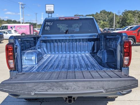 New 2026 GMC Sierra 1500 Elevation image 13
