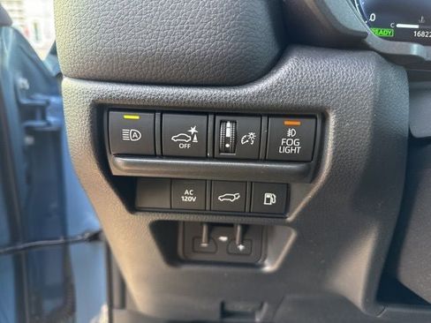 Used 2024 Toyota Land Cruiser image 30