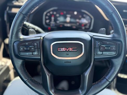 Used 2023 GMC Sierra 1500 AT4 w/ AT4 Premium Package AWD/4WD image 11