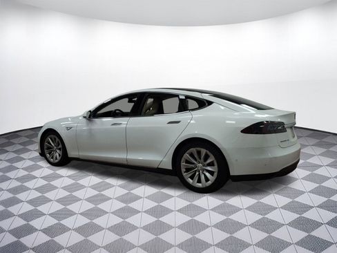 Used 2016 Tesla Model S 75D image 3
