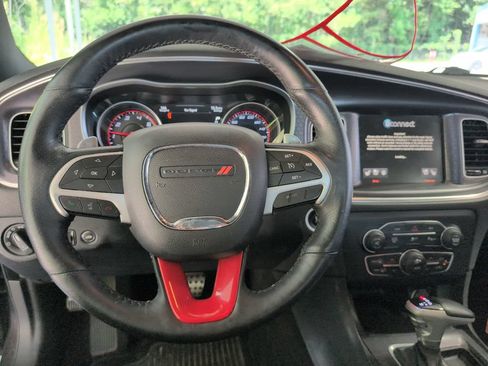 Used 2016 Dodge Charger R/T Scat Pack w/ Beats Audio Group RWD image 12