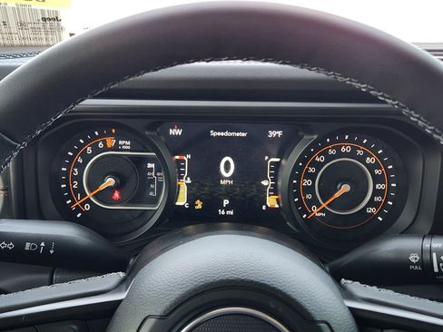 New 2026 Jeep Gladiator Mojave image 13