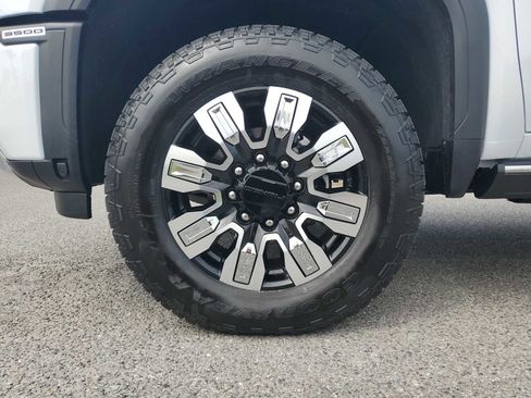 New 2026 GMC Sierra 3500 Denali w/ Technology Package AWD/4WD image 10