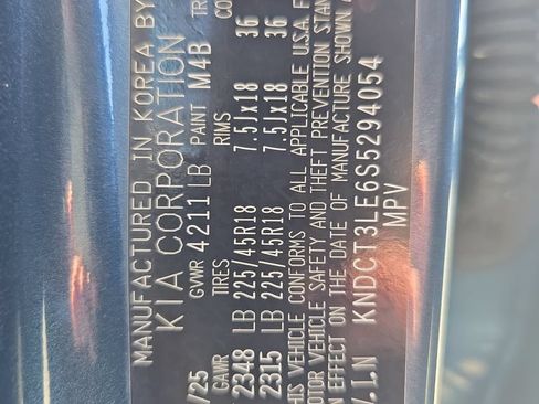 Used 2025 Kia Niro SX Touring FWD image 31