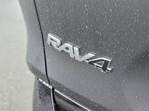 Used 2020 Toyota RAV4 XSE w/ XSE Grade Weather Package image 9