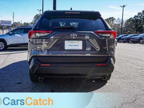 Used 2020 Toyota RAV4 LE image 14