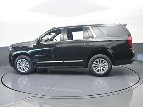 Used 2025 GMC Yukon Denali AWD/4WD image 3