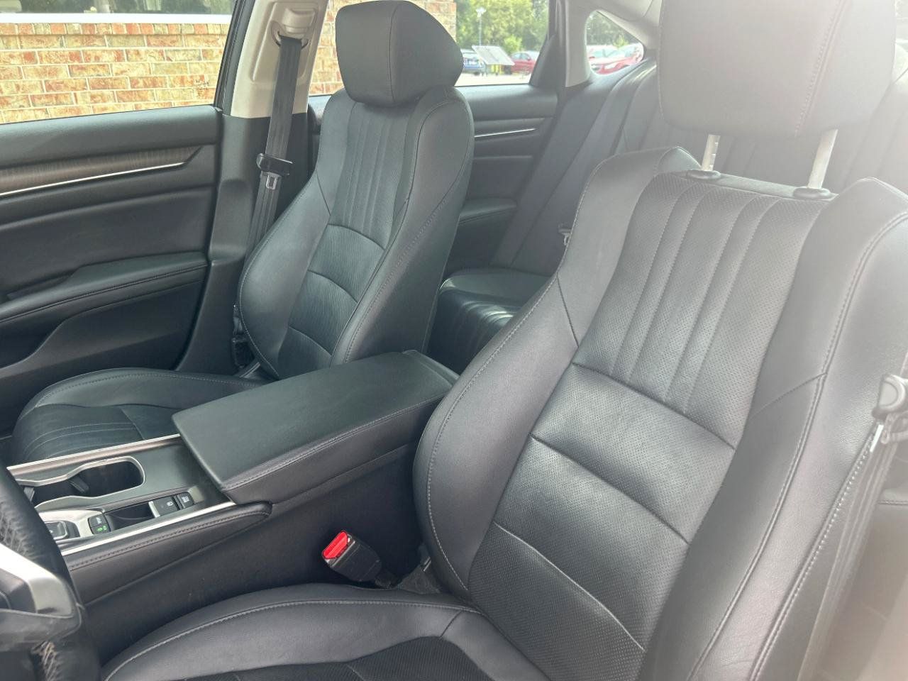 Used 2020 Honda Accord Touring image 21