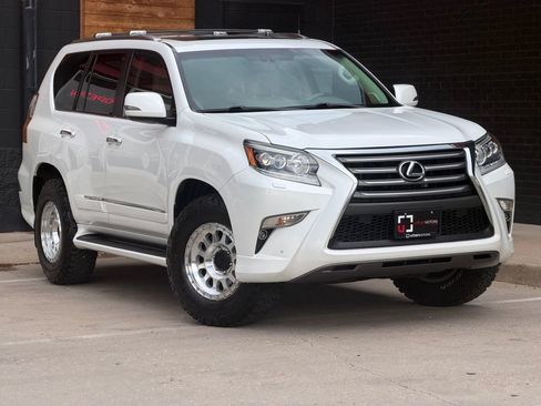 Used 2015 Lexus GX 460 w/ Premium Package AWD/4WD image 6