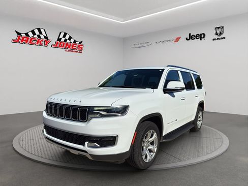 Used 2022 Jeep Wagoneer Series II AWD/4WD image 1
