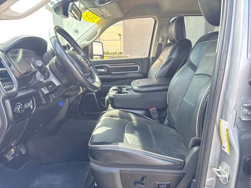 Used 2024 RAM 2500 Laramie AWD/4WD image 9