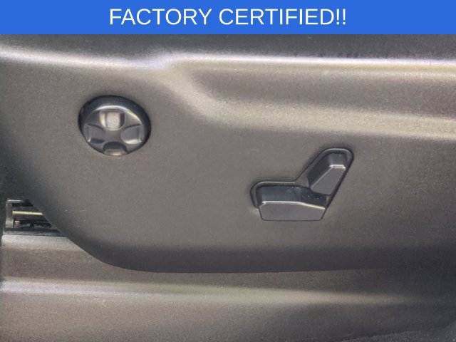 Certified 2018 Jeep Grand Cherokee Altitude AWD/4WD image 17