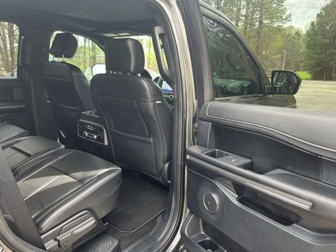 Used 2020 Ford Expedition XLT w/ Equipment Group 202A image 12