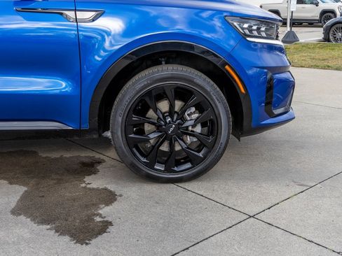 Used 2023 Kia Sorento SX image 36