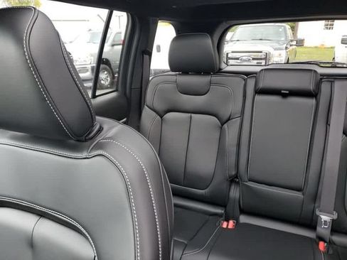 New 2025 Jeep Grand Cherokee Limited w/ Black Appearance Package AWD/4WD image 14