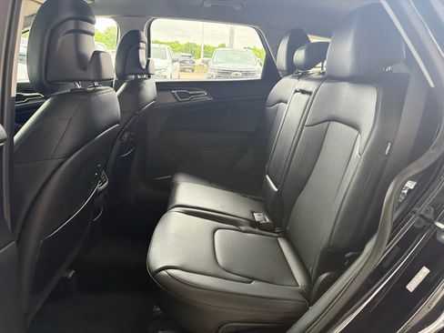 Used 2025 Kia Sportage EX FWD image 24