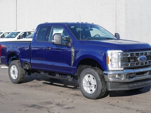 New 2026 Ford F250 XLT w/ FX4 Off-Road Package image 5