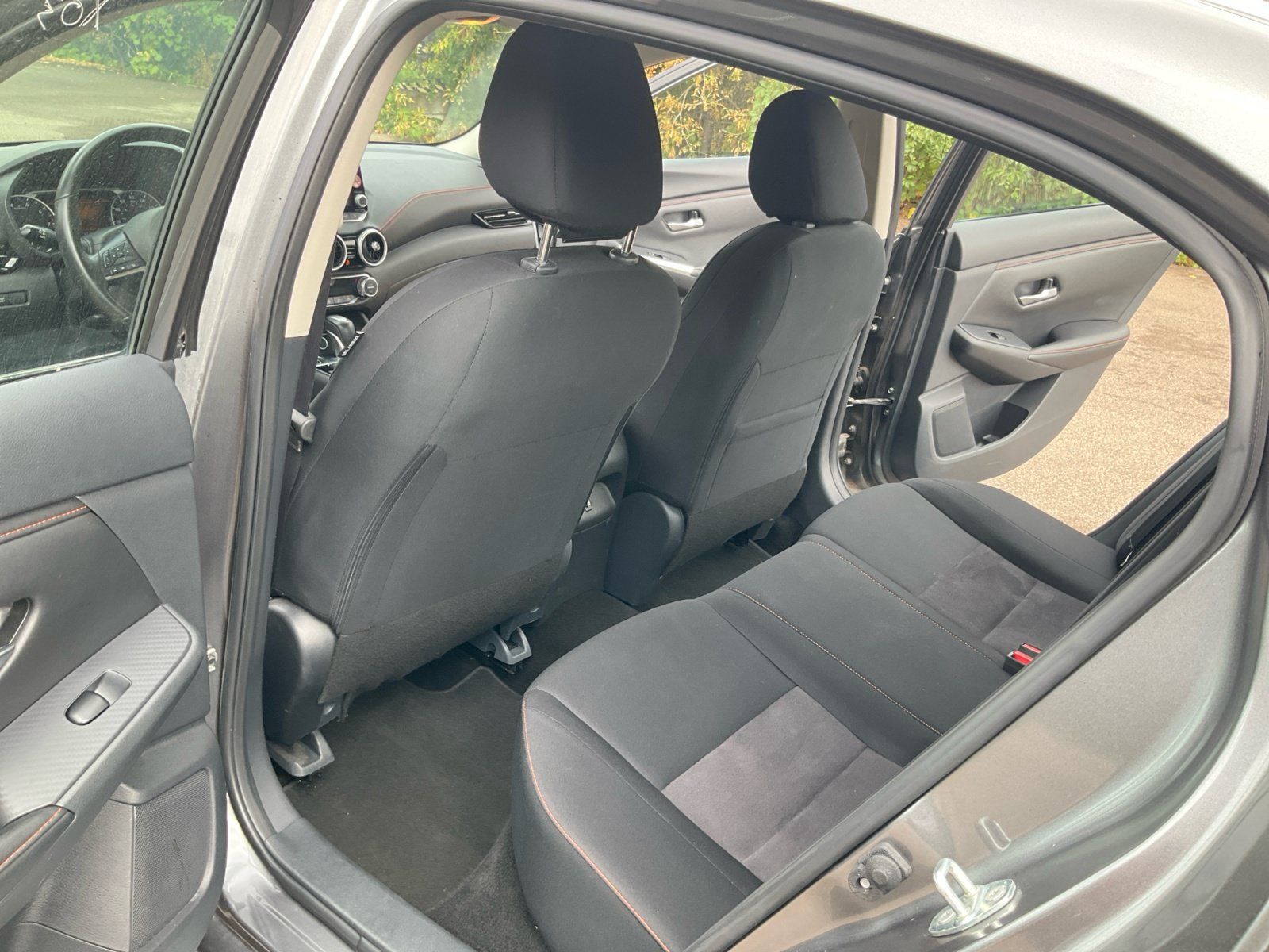 Used 2025 Nissan Sentra SR FWD image 21