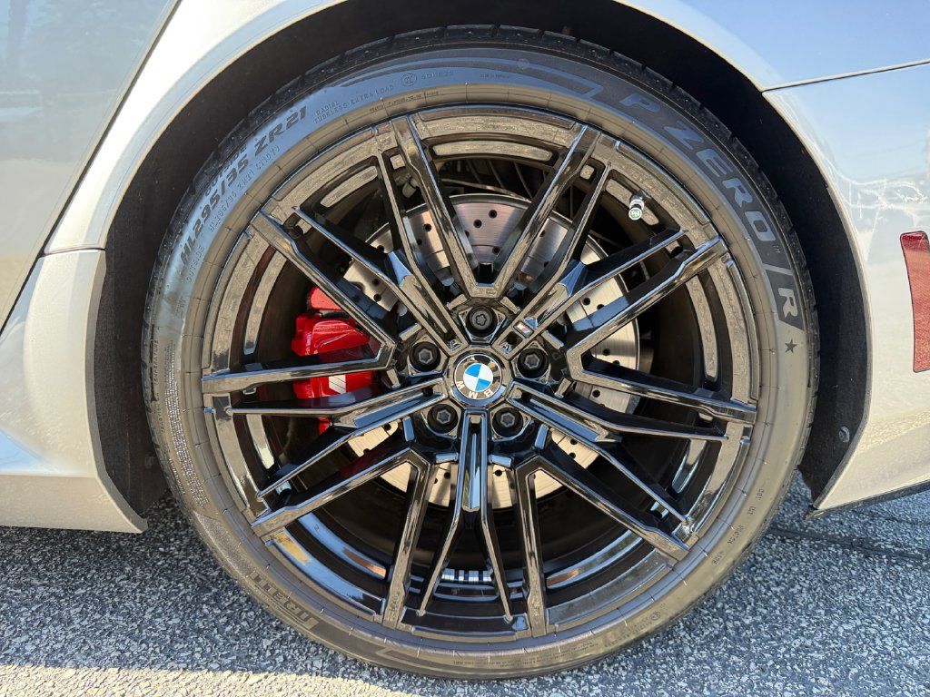 Used 2026 BMW M5 Touring AWD/4WD image 16