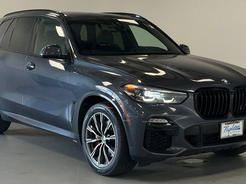 Used 2021 BMW X5 xDrive40i w/ M Sport Package AWD/4WD image 6