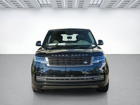 Certified 2026 Land Rover Range Rover Long Wheelbase SE AWD/4WD image 2